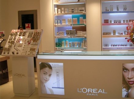 Designed Retail Merchandising For LOREAL With A Creative Strategy